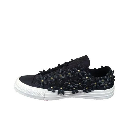 Converse Chuck Taylor All Star Classic Ox Black Low-Top Canvas Shoes Women's Black