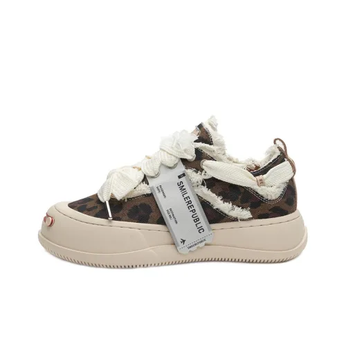 SMILEREPUBLIC Low-Top Canvas Shoes Unisex