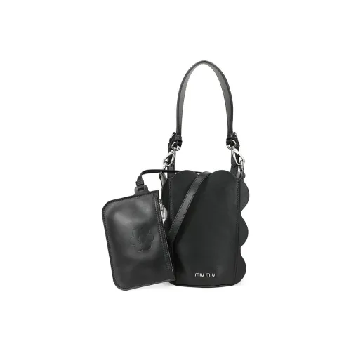 MIU MIU Корова Кожа Ведрообразная Сумка Портативная Сумка через плечо Сумка на плечо Женская Черная