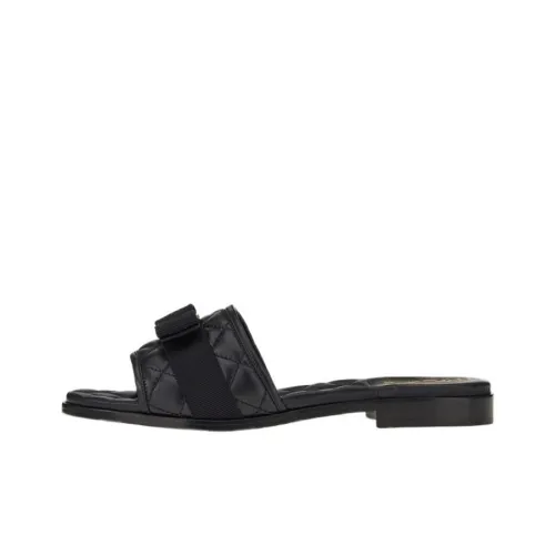 FERRAGAMO Vara Stylish Sandals Женские Black