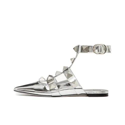 Valentino Роман StudRoman Stud Повседневная обувь Женская Серебряная