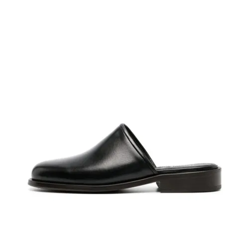 Lemaire Домашние тапочки Женские Черные