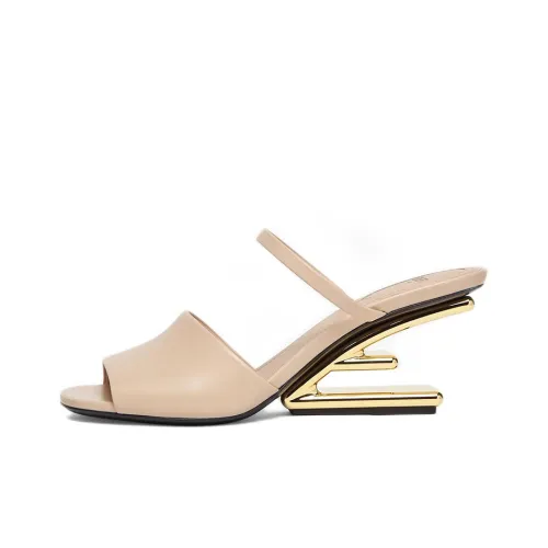 FENDI FirstFendi First Слипоны Женские Бежевые