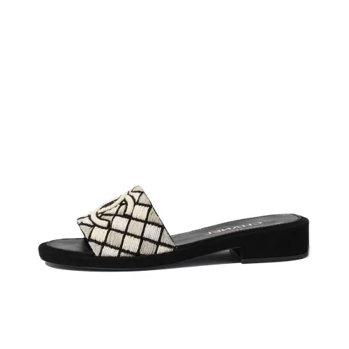 CHANEL Слипоны Женские