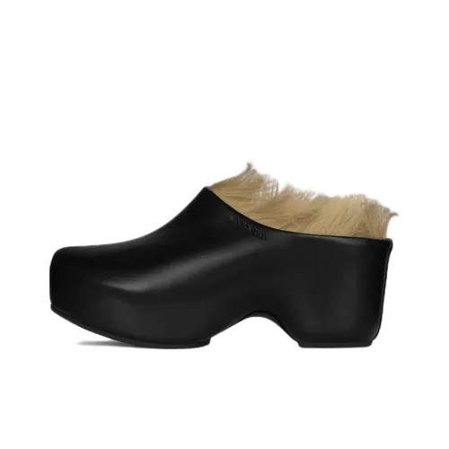 Givenchy Домашние тапочки Женские Черные