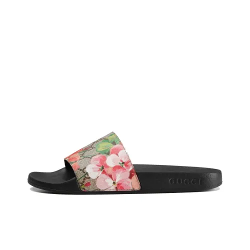 GUCCI GG Supreme Слипоны Женские