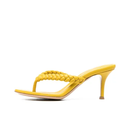GIANVITO ROSSI Шлепанцы Женские Желтые