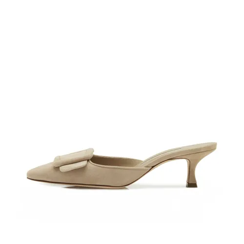 MANOLO BLAHNIK Кожаные тапочки для дома с пэчворком женские бежевые