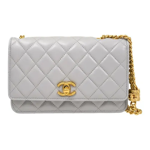 CHANEL Lambskin Crossbody Bag Women's Gray CHANEL Сумка через плечо из овечьей кожи женская серого цвета