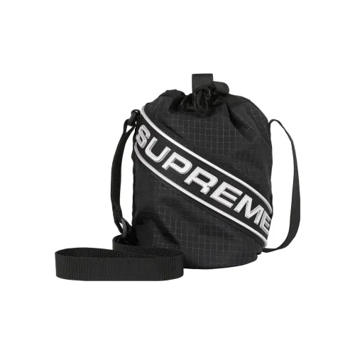 Supreme Сумки через плечо Унисекс