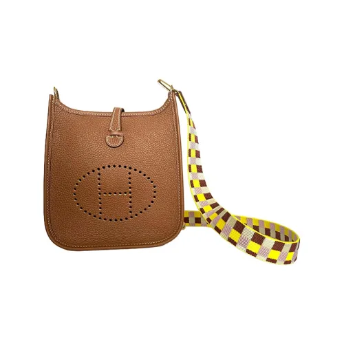 HERMES Evelyne Clemence Bullock Кожа Сумка через плечо Сумка на плечо Мини Женская Коричневая