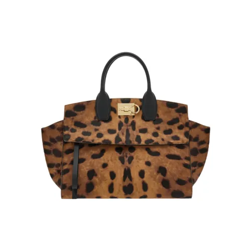 FERRAGAMO Studio Телячья кожа с замшей Сумка Средний Женская Бежевая Темно-коричневая Черная