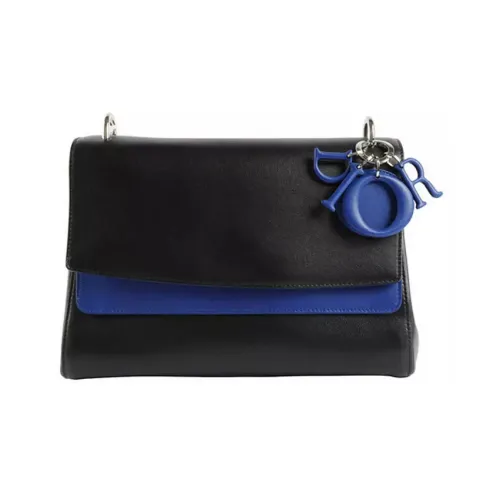 DIOR Сумки через плечо Женские