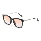 C3: Черная оправа с градиентными розовыми линзами