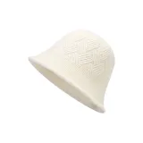 Молочно-белый