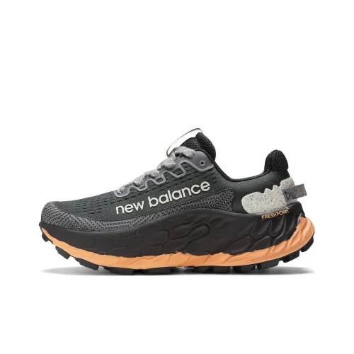 New Balance More V3 Беговые кроссовки Низкий топ Черный Женский