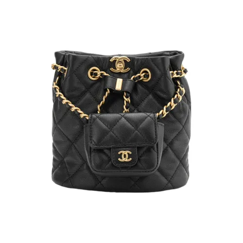 CHANEL Рюкзаки Женские