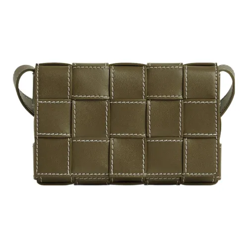 Bottega Veneta Cassette Сумка через плечо из коровьей кожи маленькая мужская цвет грязно-коричневый