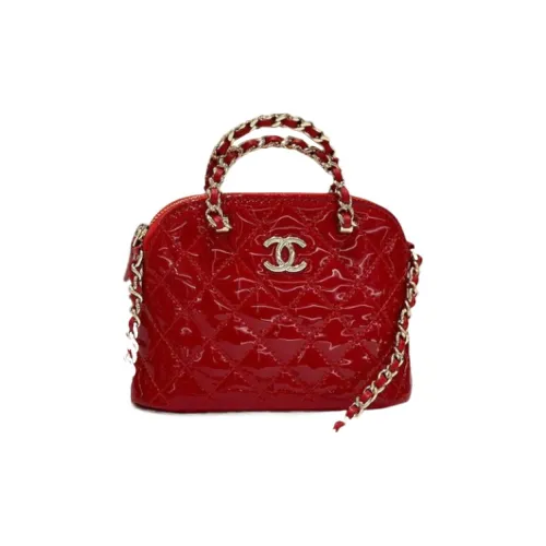 CHANEL Лакированная кожа Телячья кожа Одно плечо Через плечо Сумка Клатч Обычный Женский Рубиновый красный