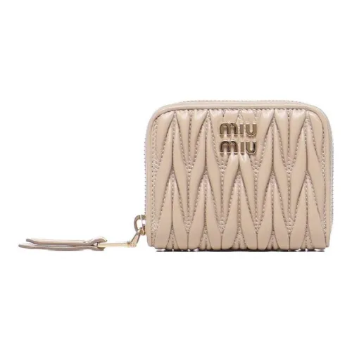 MIU MIU Женские кошельки
