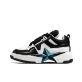 Маломерит, рекомендуется выбрать на 1 размер больше, пуховые куртки