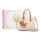 Цветочный абрикосовый кофе