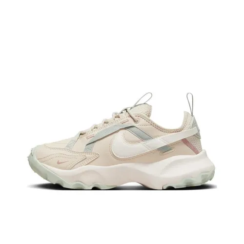 Nike TC 7900 Casual Low Top Beige Women's