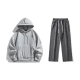 Комплект одежды (Свитшот серого цвета Фотиния + Черные и серые джинсы с эффектом вымытого)