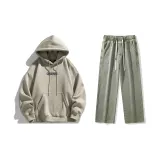 Комплект одежды (Светлый кофейный свитшот + вымытые грязно-желтые джинсы)