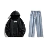 Комплект одежды (Черный свитшот + Светло-синие джинсы)