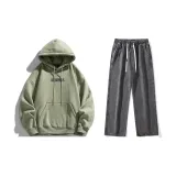 Комплект одежды (Мох зеленый свитшот + черные серые промытые джинсы)