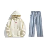 Комплект одежды (Абрикосовый свитшот + Светло-синие джинсы)