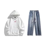 Комплект одежды (Белый свитшот + Темно-синие джинсы с эффектом вымытого)