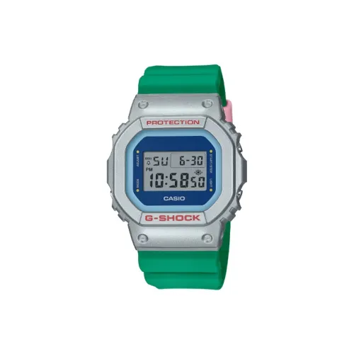 CASIO SQUAD Series SHOCK 5600 Collection Кварцевый механизм Смольный ремешок Часы Унисекс Серый циферблат