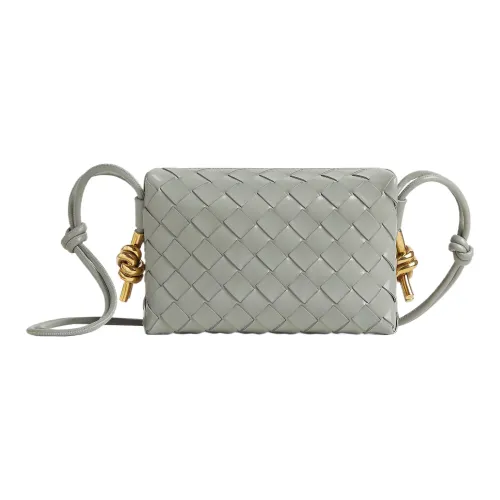 Bottega Veneta Loop Коровья кожа Camera Сумка Сумка через плечо Мини Женская Агатово-серый