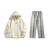 Комплект одежды (Абрикосовый свитшот + Светло-синие джинсы)