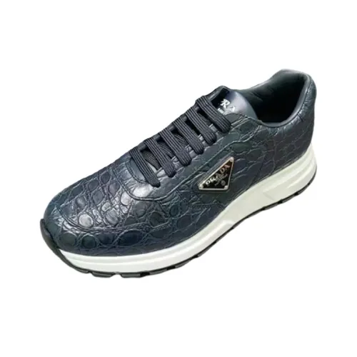 PRADA Низкий топ Повседневная обувь Мужская Темно-синий