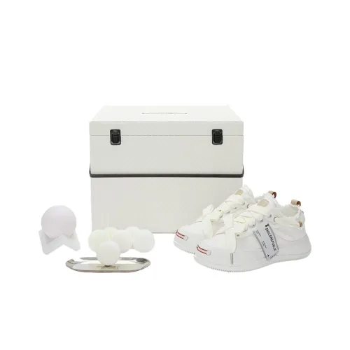 SMILEREPUBLIC Low-Top Canvas Shoes White Unisex