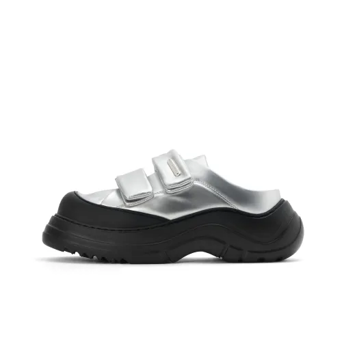 CHARLES KEITH Домашние тапочки 6,8 см Женские