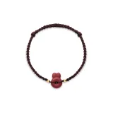 Коричневый браслет из веревки