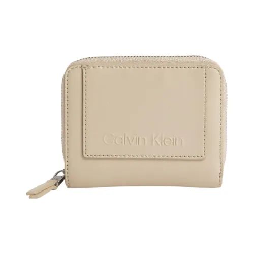 CK Calvin Klein Переработанный полиэстер Смешанный водорастворимый полиуретан Кошелек Маленький Женский Хаки