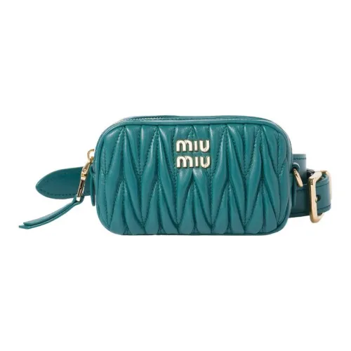 MIU MIU Matelassé Кожа Бананка Женская Lagoon Blue