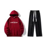 Комплект одежды (Бордовый топ + Черные джинсы)