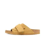 Пробка коричневого цвета