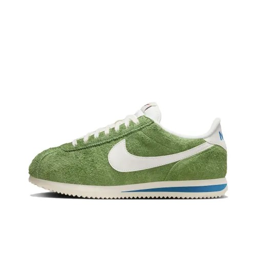 Nike Беговые кроссовки Low Топ Зеленый Женские