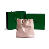 Розовая коробка