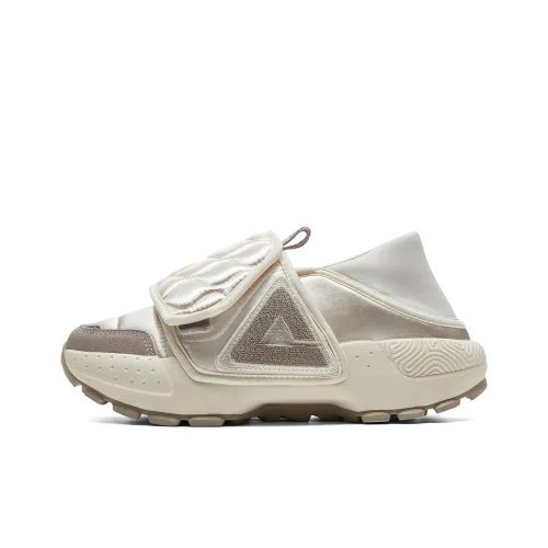 PEAK Casual Низкий Топ Белый Шелк Цветовая схема Женская