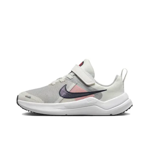 Nike Downshifter 12 Амортизация Устойчивость к истиранию Дышащие Низкие Кроссовки для бега Женские Серый Черный