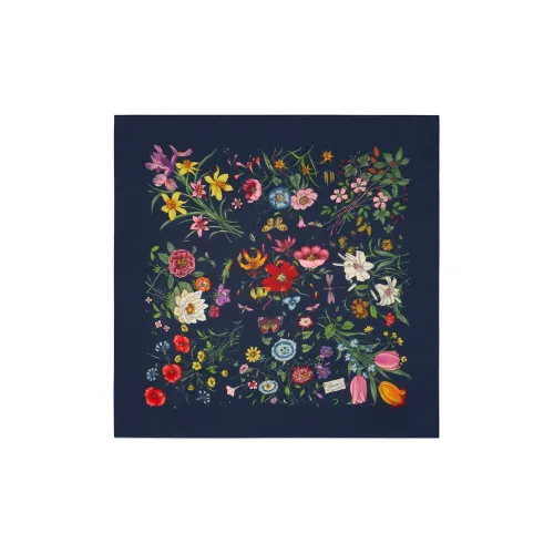 GUCCI Шарфы из тутового шелка Женские