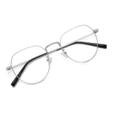 Серебристый